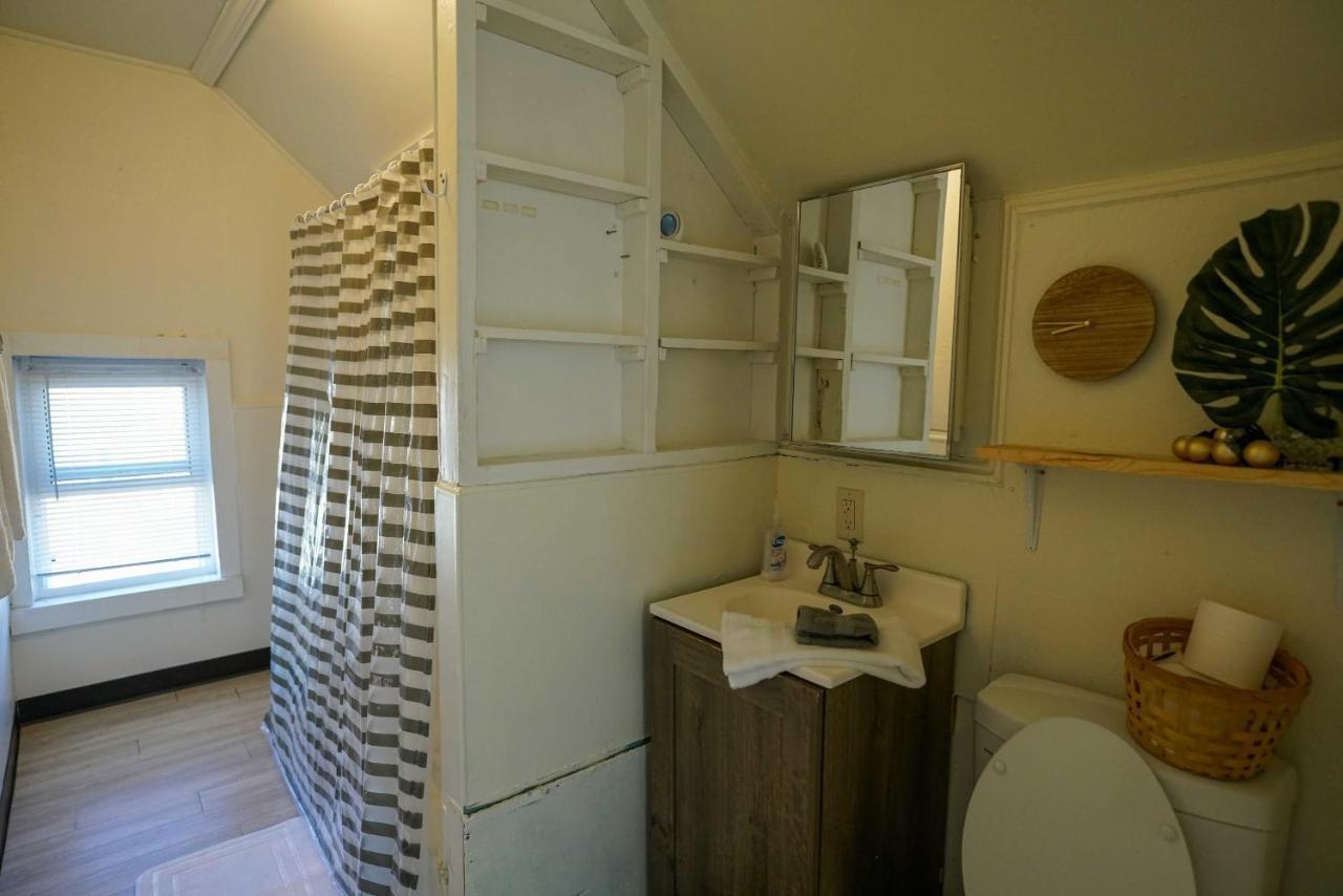2 Bedroom Near Ndsu And Downtown *