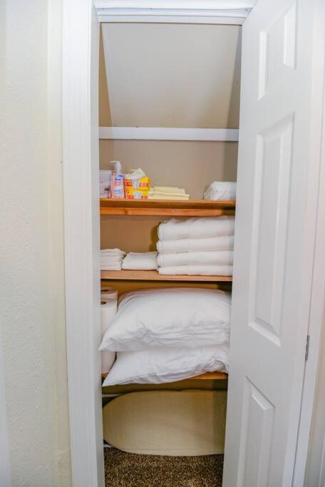 2 Bedroom Near Ndsu And Downtown Fargo
