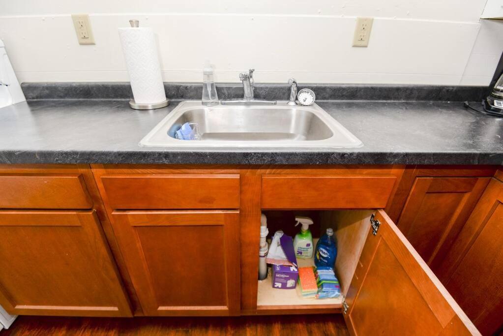 2 Bedroom Near Ndsu And Downtown * Fargo