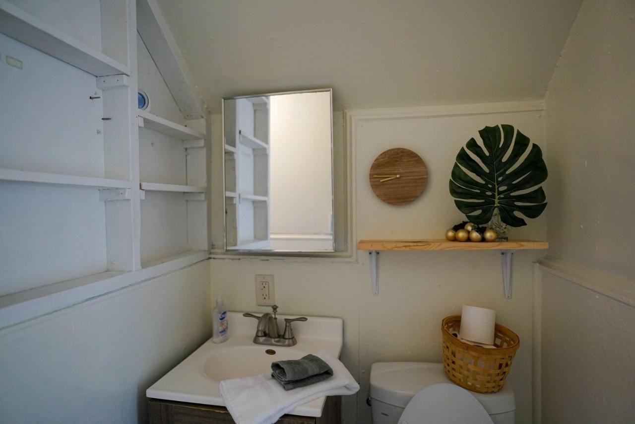 2 Bedroom Near Ndsu And Downtown Apartment